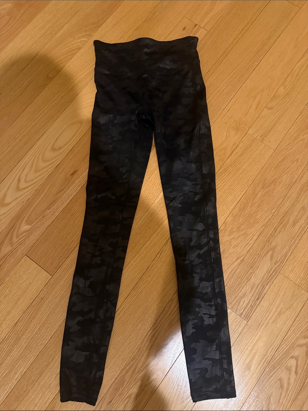 Women’s  High-Rise Black Camo Spanx Leggings